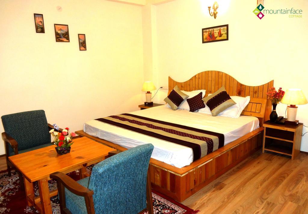 Mountain Face Cottage Manali  Room photo