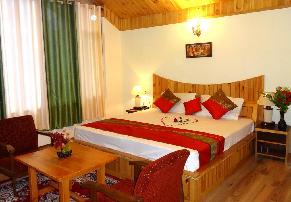 Mountain Face Cottage Manali  Room photo